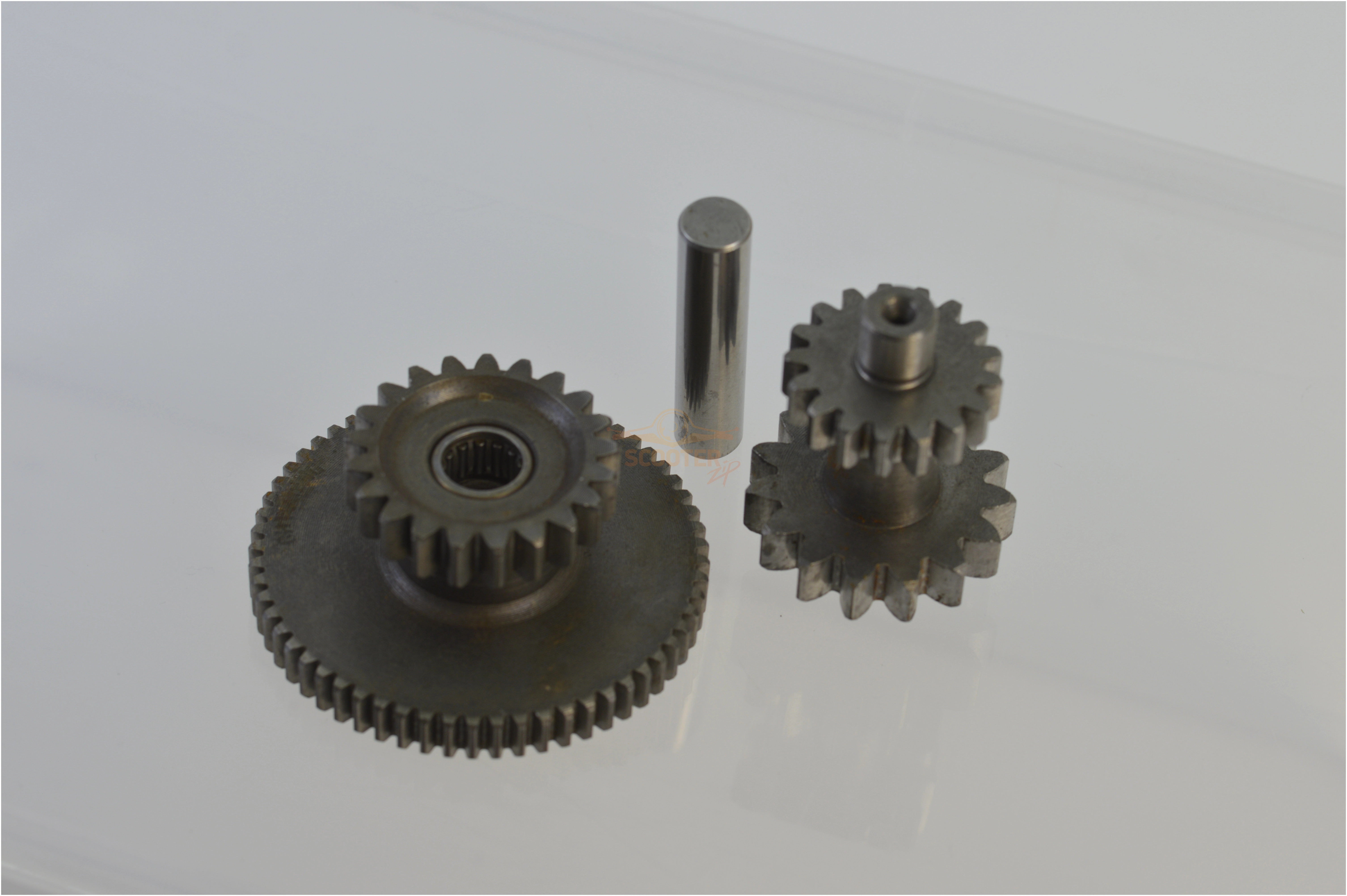 Шестерни электростартера 165FMM XY (CB200); TTR250a,TTR250Rb,TTR250Sa