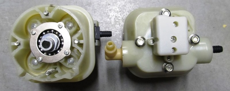 Насос (4 клапана) для мойки высокого давления CHAMPION HP-1120, HP1120-17-1