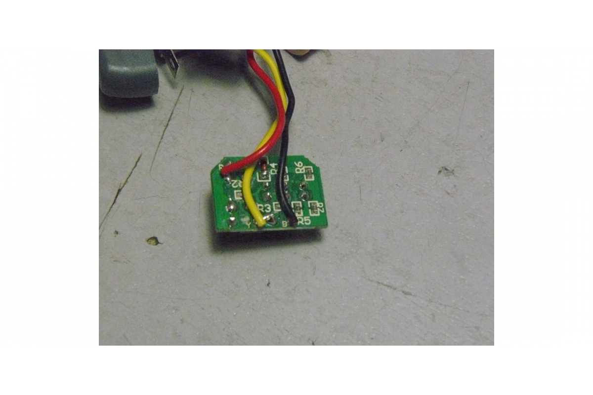 Плата светодиодного индикатора уровня заряда АКБ для отвертки трансформера аккумуляторной ЗУБР ЗО-4.8, U573-048-017
